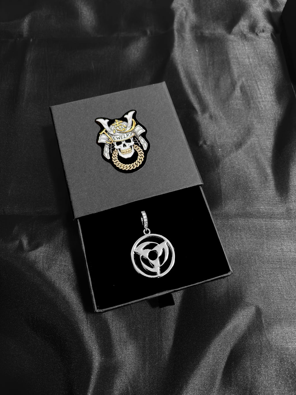SHARINGAN PENDANT ICE NECKLACE